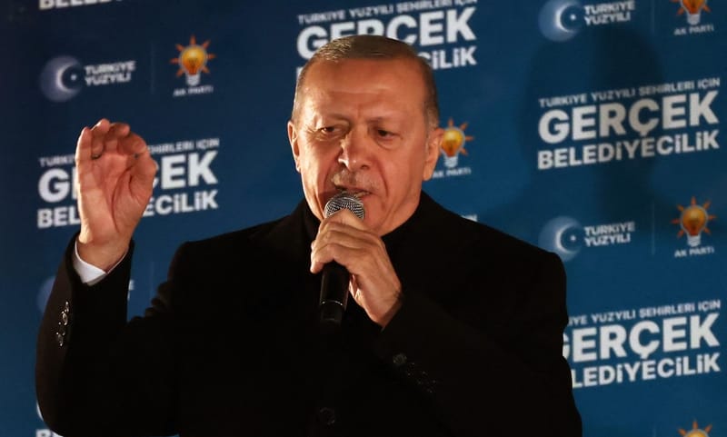 إردوغان يقر بخسارة حزبه في الانتخابات المحلية في تركيا