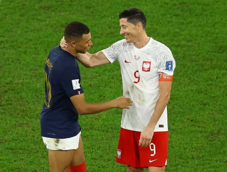 ليفاندوفسكي: باريس سيظل خطيرا بمبابي أو دونه