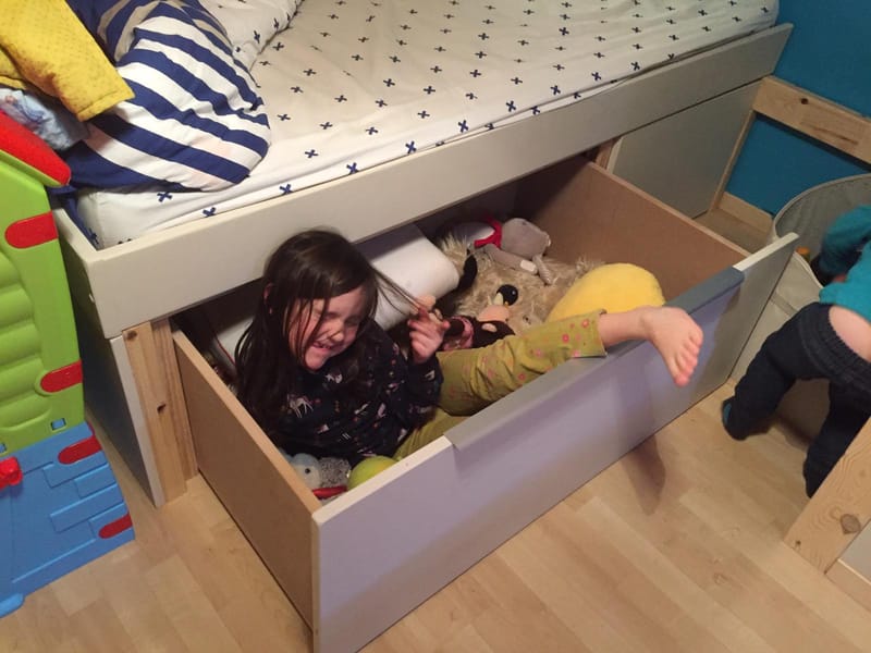 Lits superposés enfants