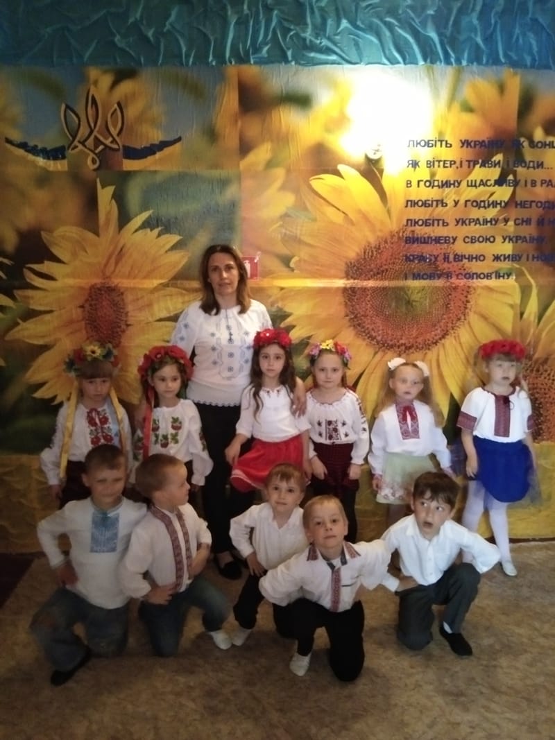 Ювілейний, уже 15-й, всесвітній день вишиванки https://www.facebook.com/100021837204098/videos/989216448482919