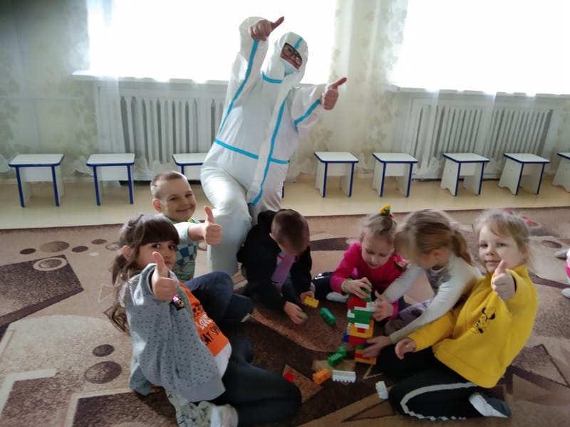 Спортивне свято "Космічний гість"