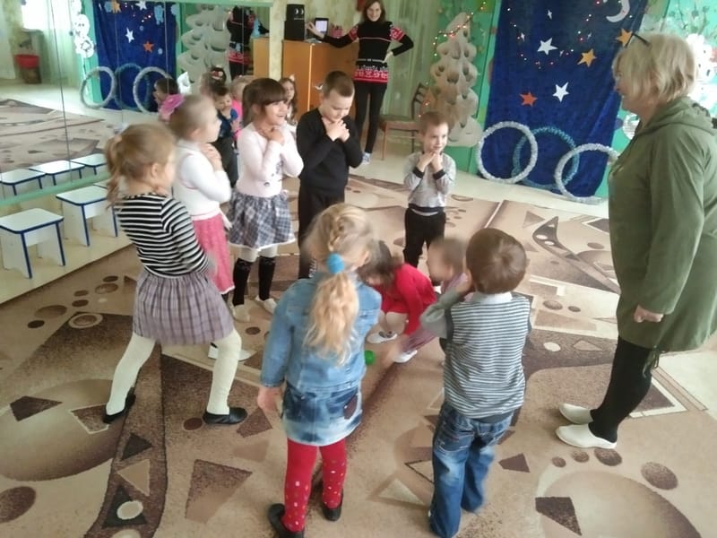 Спортивна розвага "Загубилася зима"