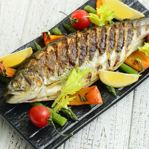 Речная форель на углях