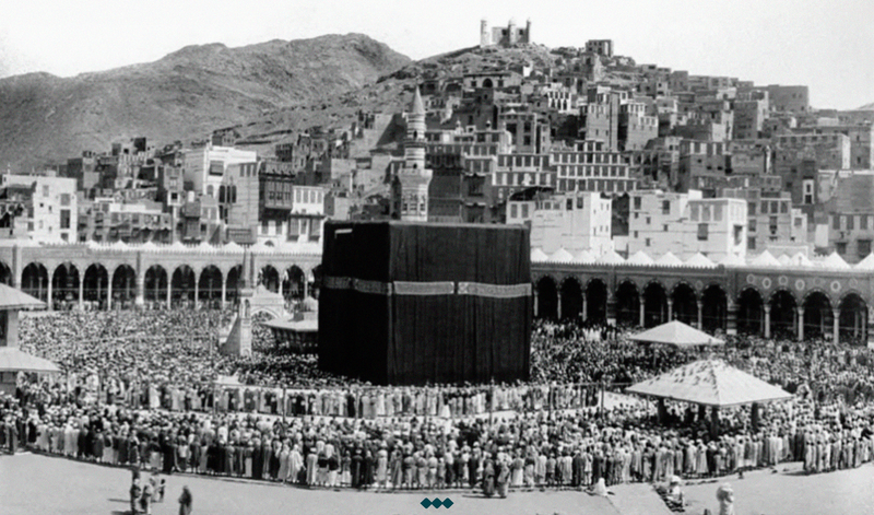 موسم الحج قبل 115 عاماً، بعدسة المحترف الهندي الحاج أحمد مرزا ..