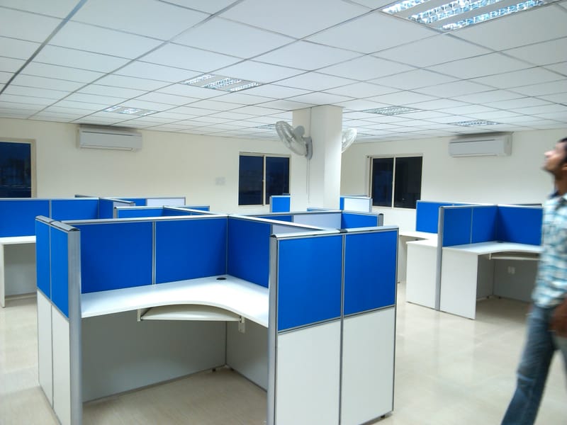 Aluminium Frame Plus shape desking