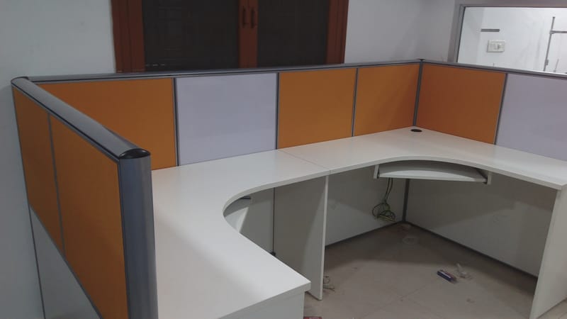 Aluminium Frame Plus shape desking
