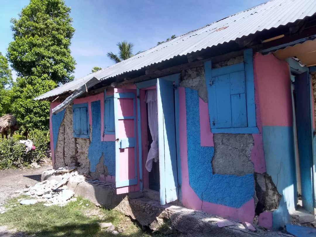 8/17/21 Tricon home damaged by earthquake