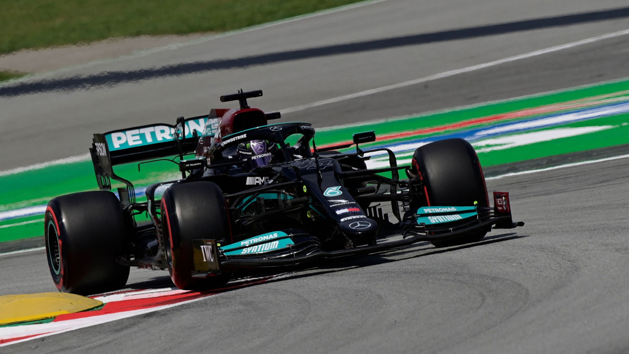 Hamilton Takes 100th Career Pole In Spain