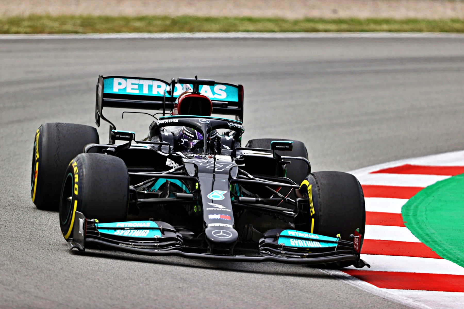 Hamilton Passes Verstappen To Win In Spain