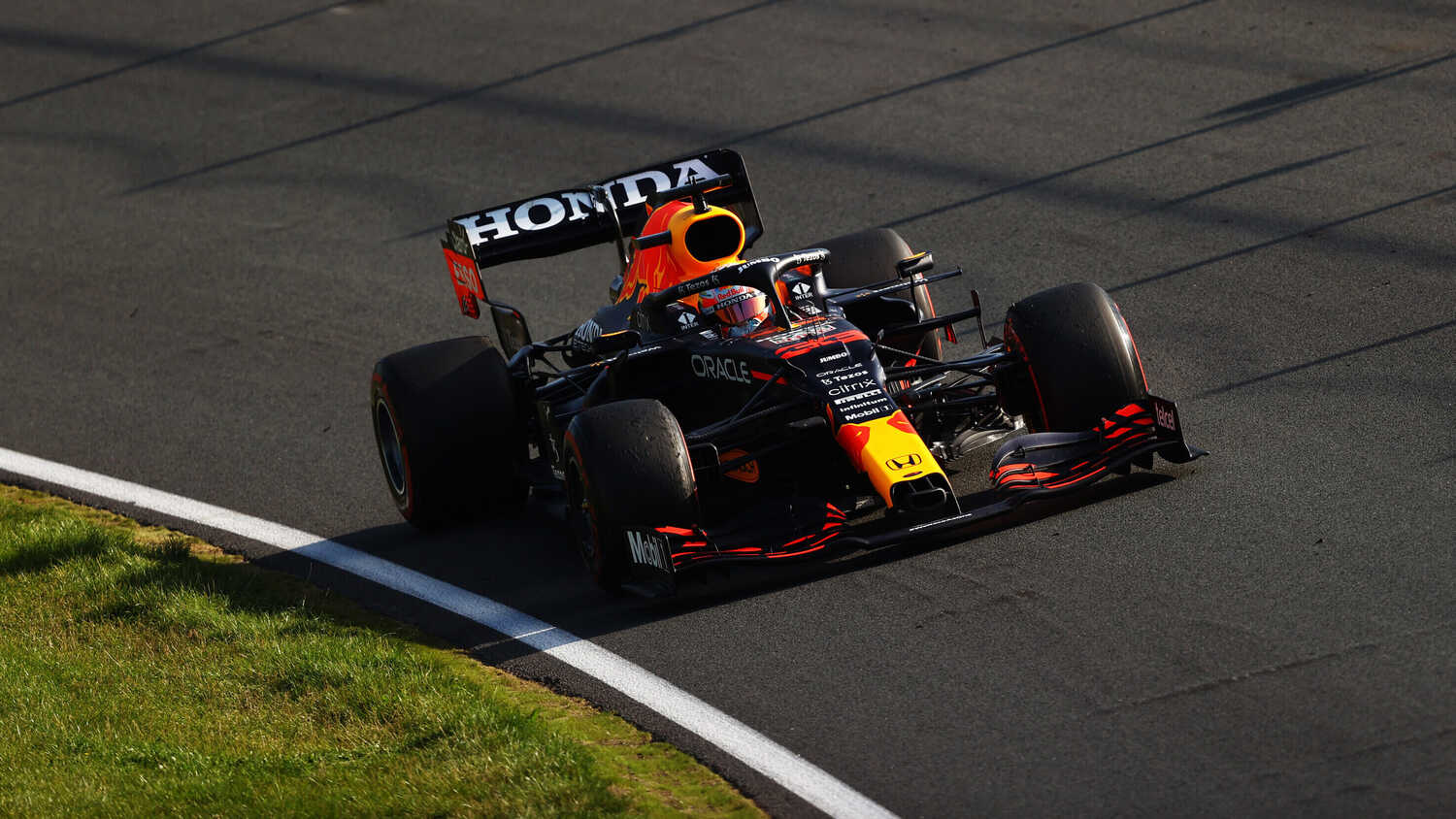 Verstappen Takes Home Race Pole At Zandvoort