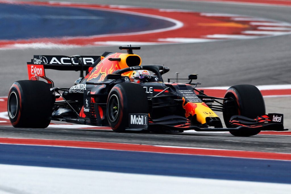 Verstappen Edges Out Hamilton For United States Pole