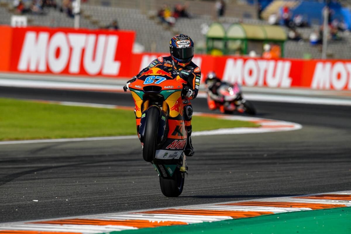 Gardner Clinches Moto2 World Title In Valencia