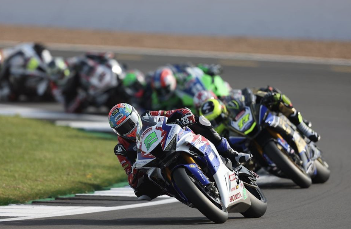 Imperious Irwin Takes Silverstone BSB Treble