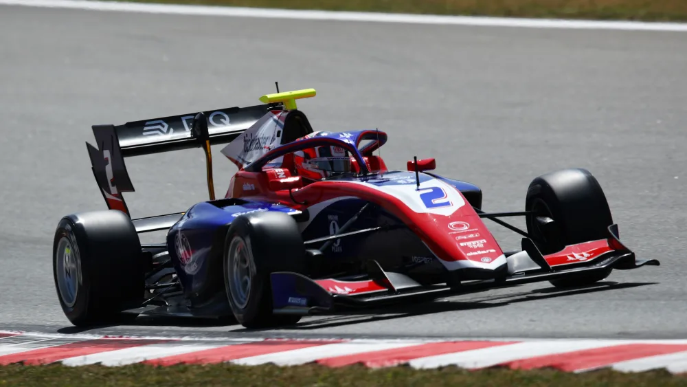 Staněk Takes Maiden F3 Pole In Barcelona