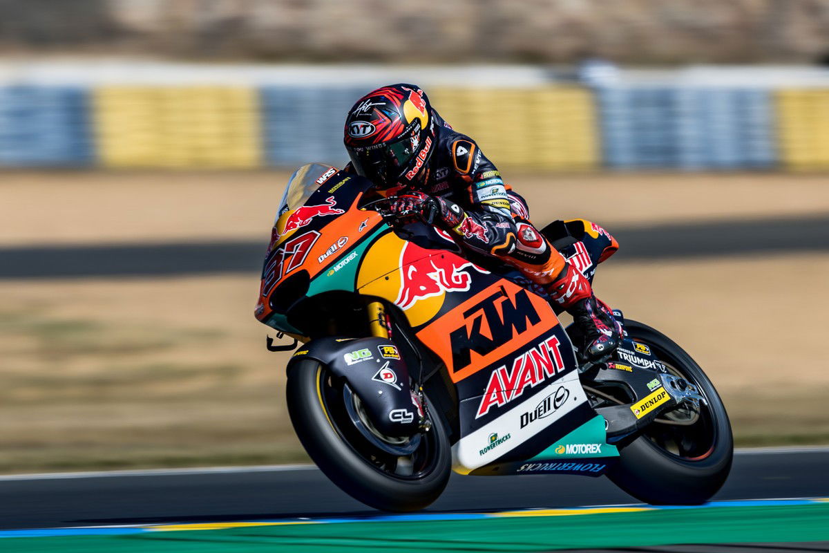 Fernández Victorious In Le Mans Moto2 Race After Acosta Crash