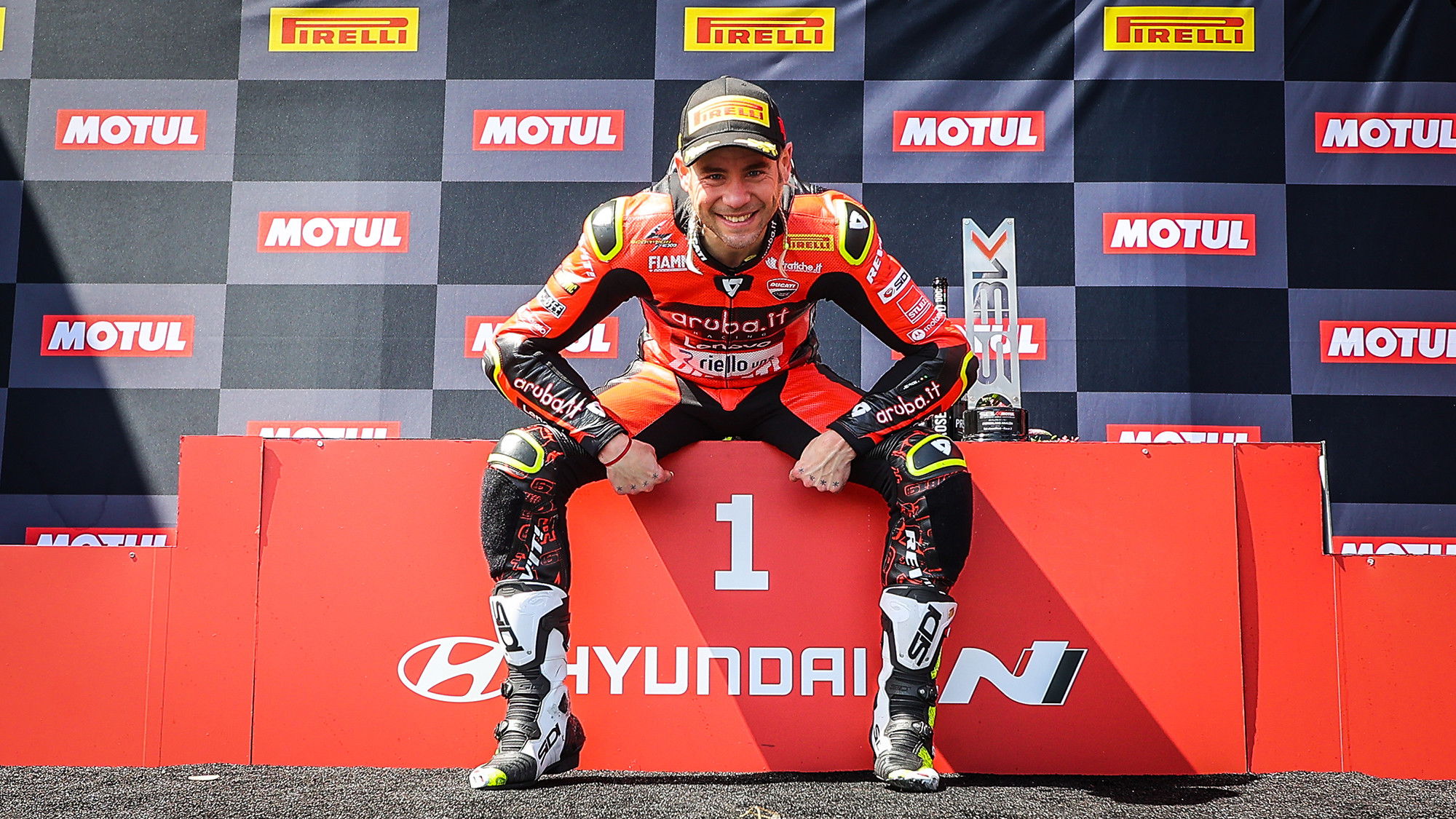 Bautista To Remain With Ducati WorldSBK In 2023