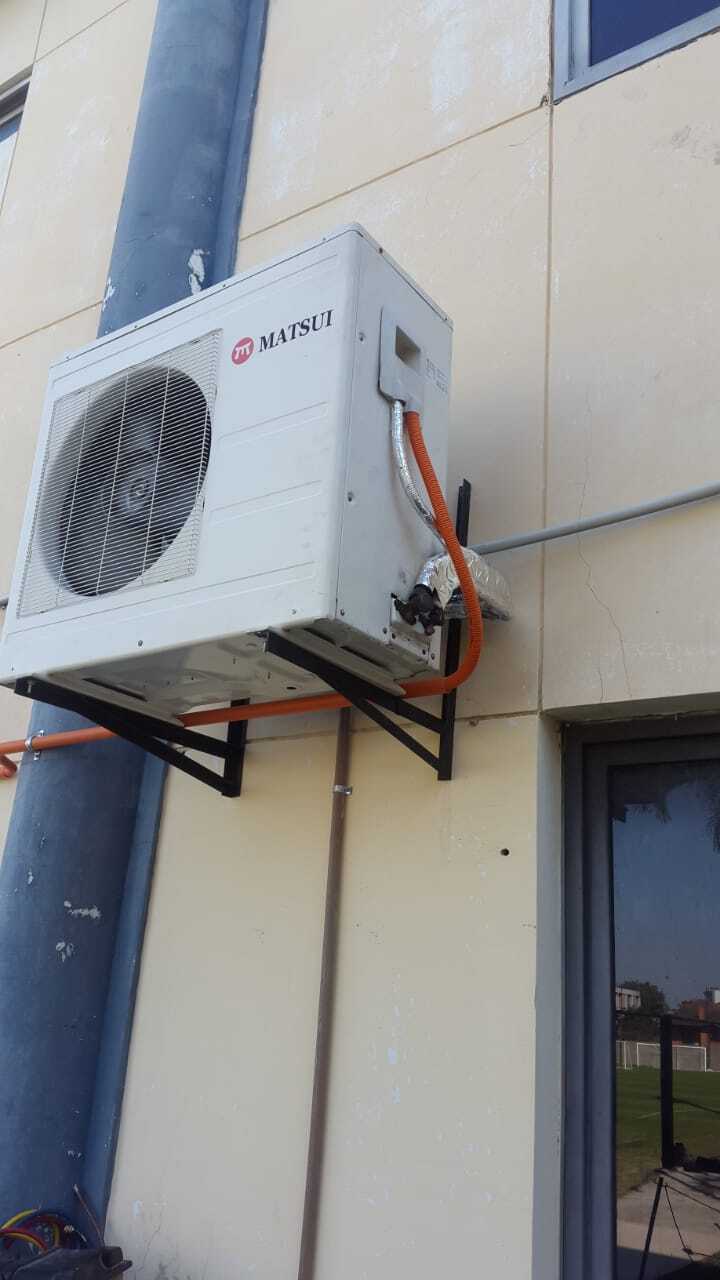 Instalación de equipos Cassette, Piso/Techo y Pared