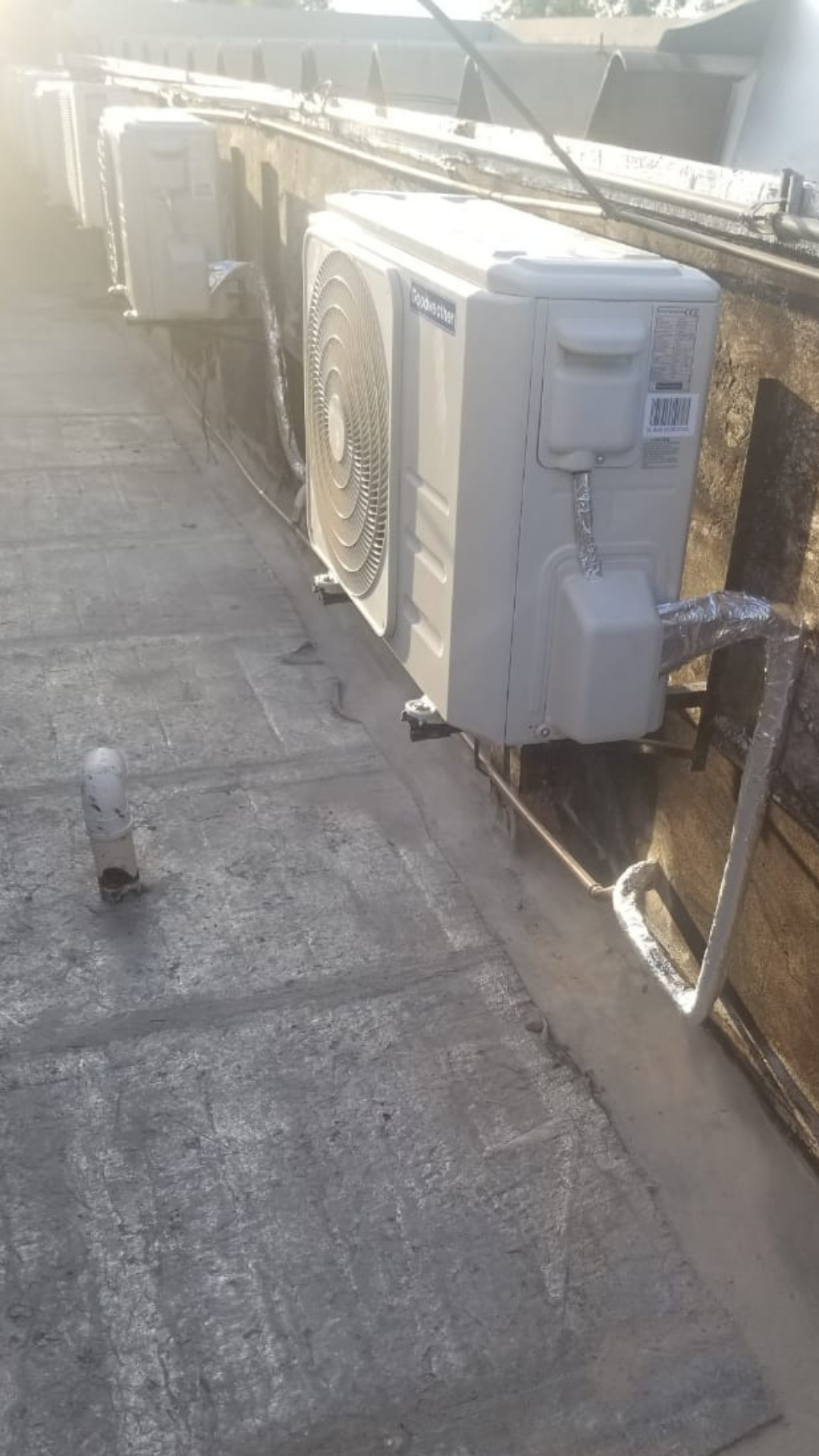 Servicio de Instalación de Equipos de AA Tipo Split- modelo Pared