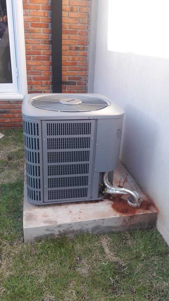 Instalación de equipos de AA Tipo Split- Modelo Piso/Techo