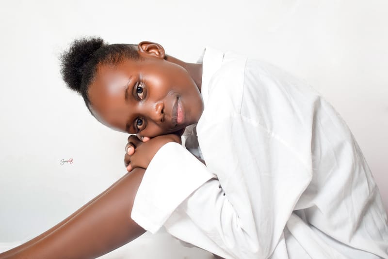 PHOTOSHOOT