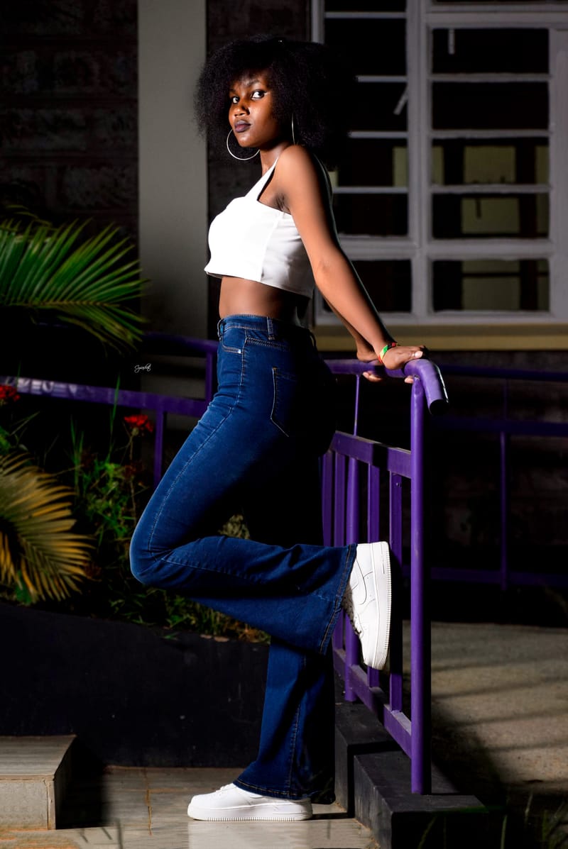 PHOTOSHOOT
