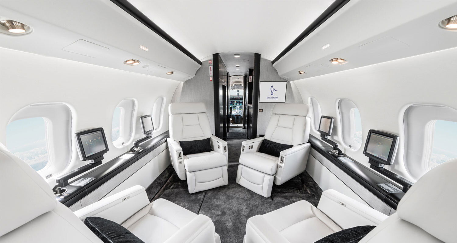 11,000km Max Range 12-14 Max Capacity 195cu Max Baggage