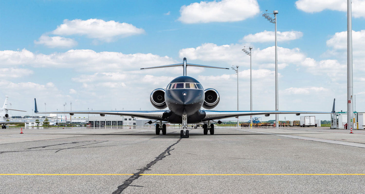 11,000km Max Range 12-14 Max Capacity 195cu Max Baggage