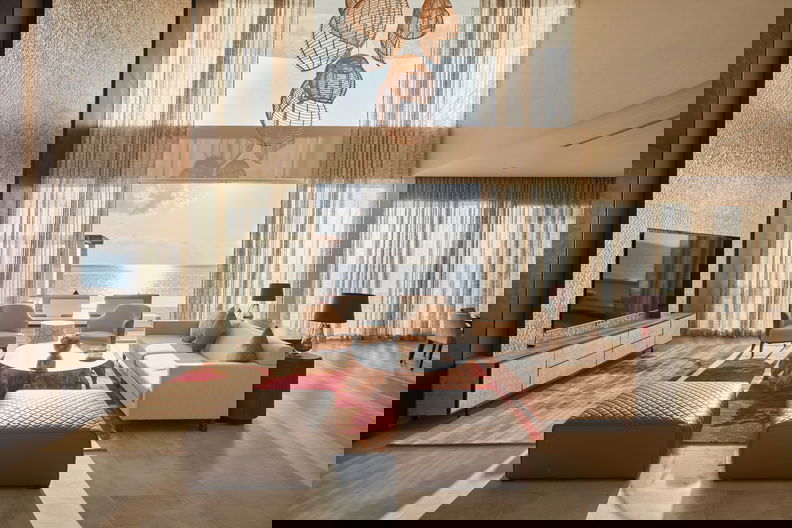 LUX* OVERWATER RETREAT