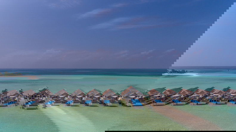 ROMANTIC POOL WATER VILLA - 110m²