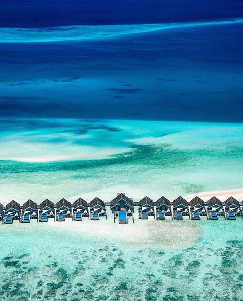 ROMANTIC POOL WATER VILLA - 110m²