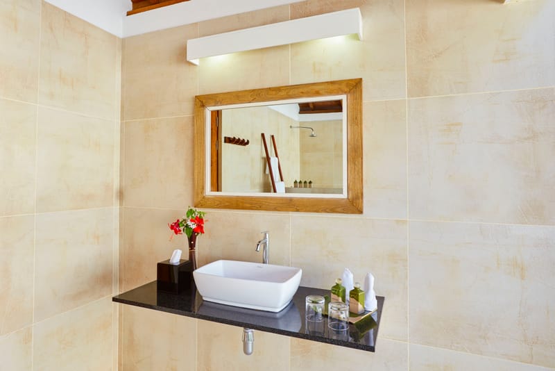 INTER-CONNECTING BEACH BUNGALOWS - 79m2