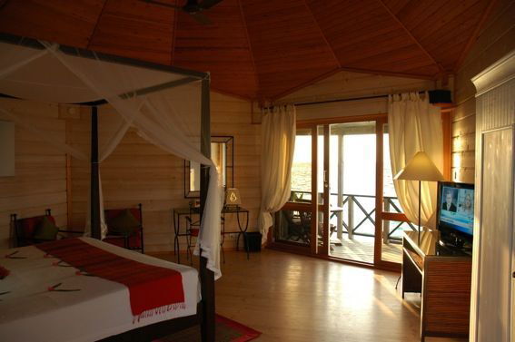 Sangu Water Villa Honeymoon Suite