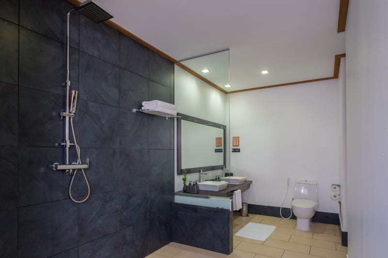 Jacuzzi Water Villa - 85sqm