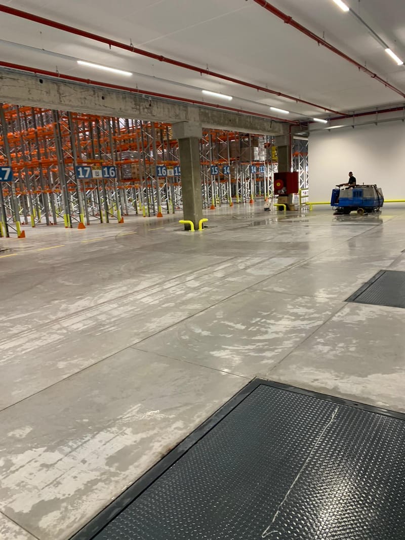 שטיפת מרכזים לוגיסטיים בלחץ מים גבוה -Clean & Clear