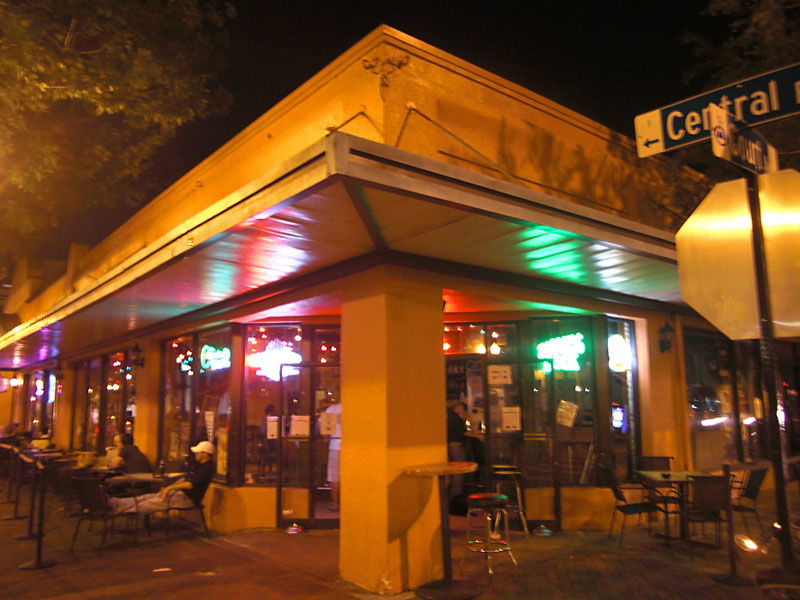 Casey's On Central w/ Ian