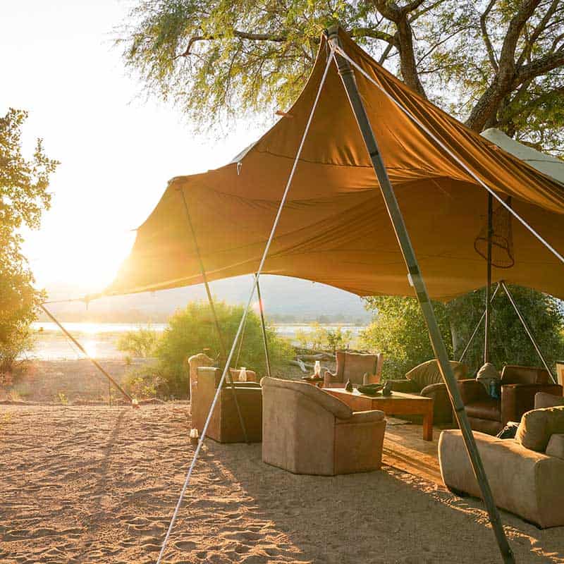MANA POOLS, ZIMBABWE.
