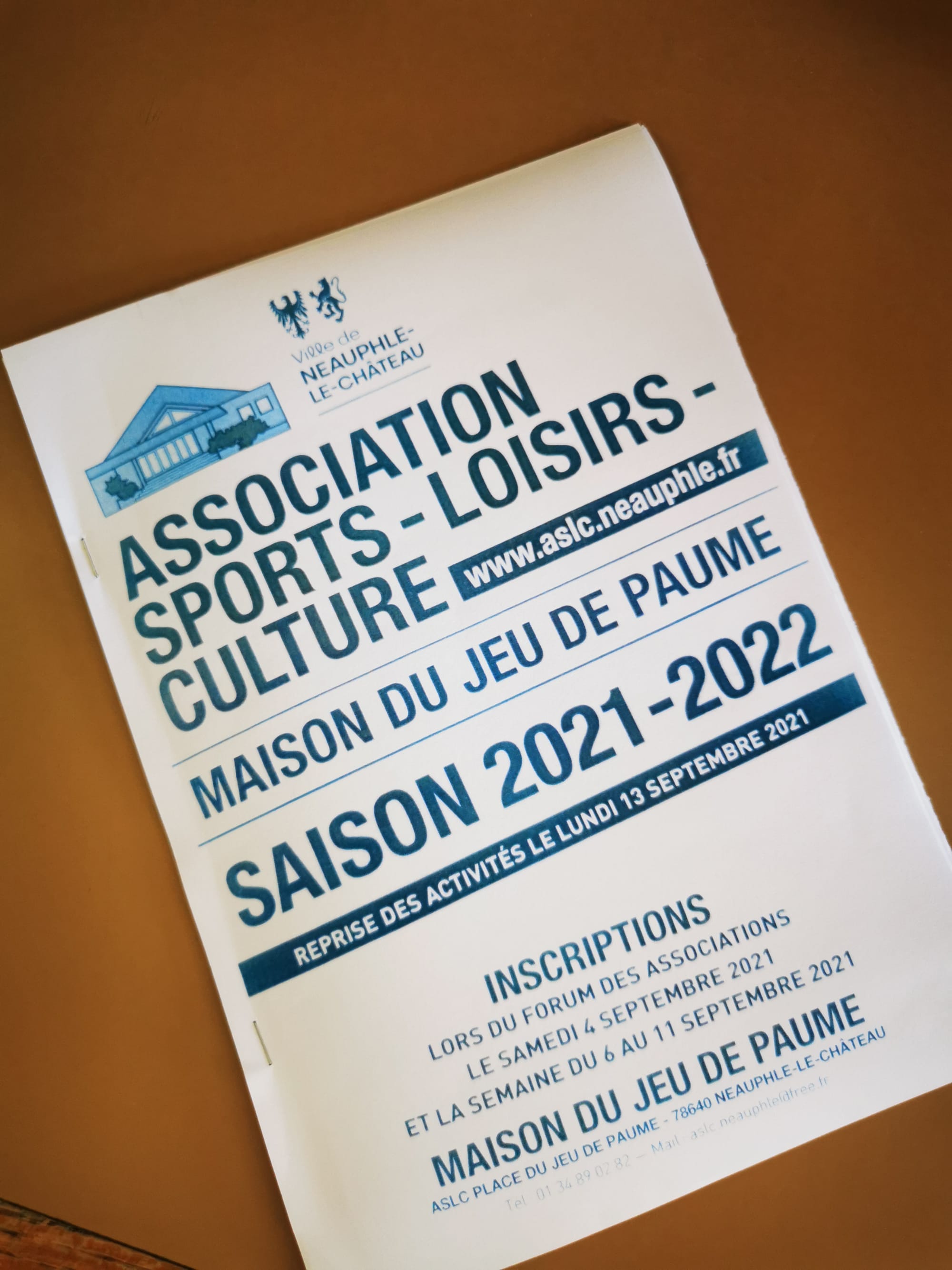 Notre plaquette est en ligne