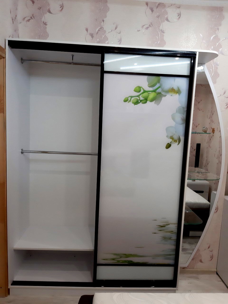 Шафи купе та гардеробні кімнати