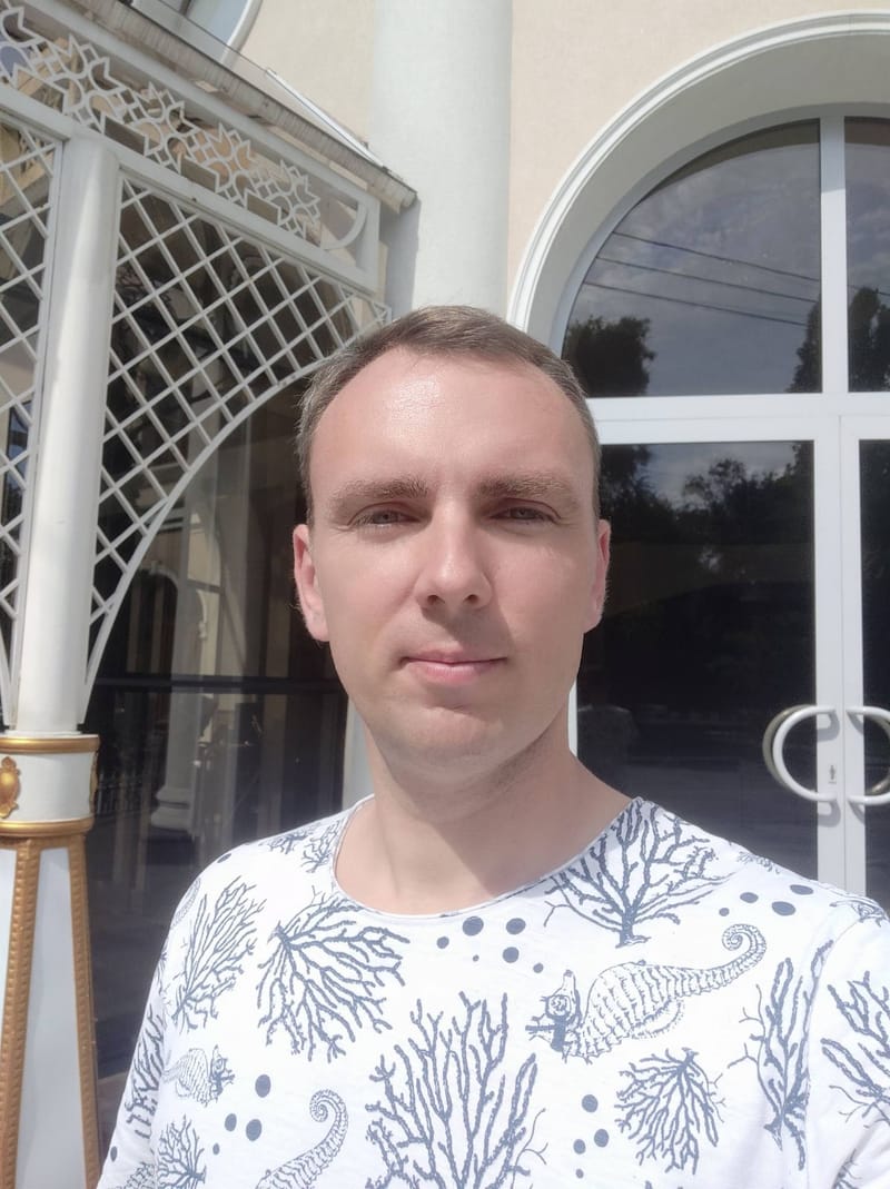 ОЛЄНЄВ Микола Володимирович