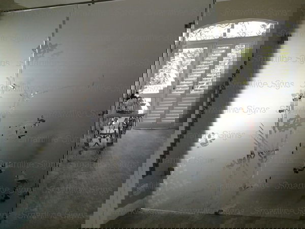 Frosted design on boutique