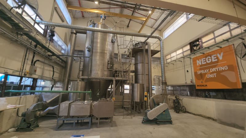 תכנון LAYOUT והתקנת ציוד וצנרת 