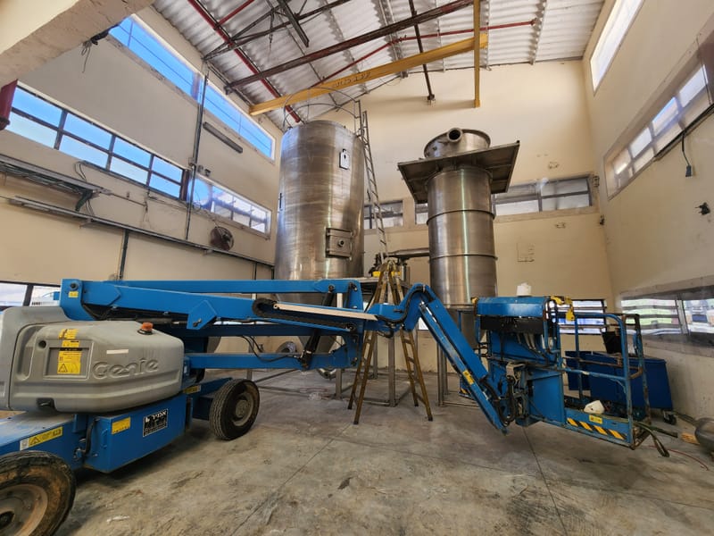 תכנון LAYOUT והתקנת ציוד וצנרת 