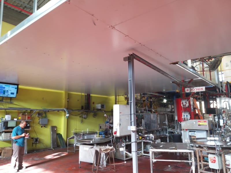 תכנון והתקנת קונסטרוקציה לפאנל מבודד כולל התקנת לוחות פאנל מבודד 