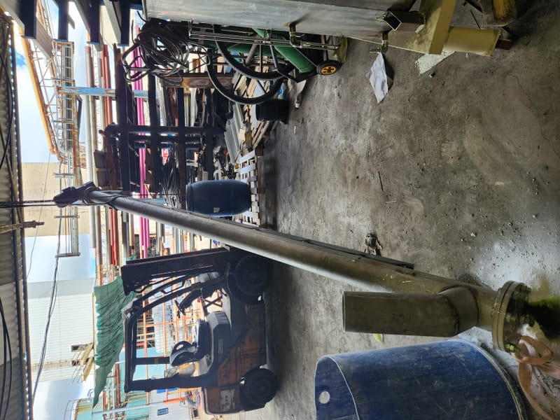 פירוק מתקן והעברה למחלקה חדשה כולל יצור קונסטרוקציה וייצור התקנת מזינים בורגיים