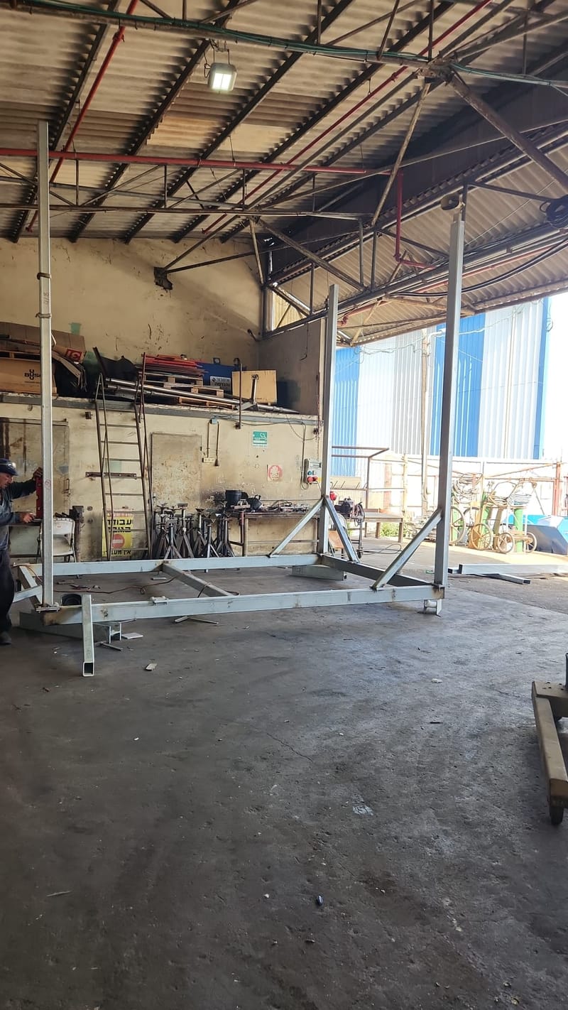 ייצור והתקנת קונסטרוקציה 