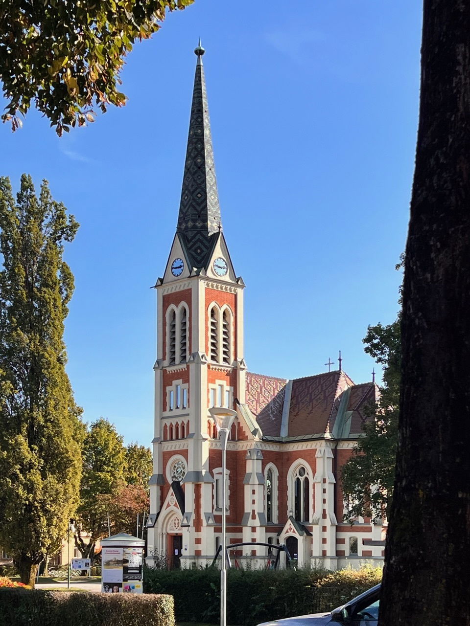 Villach mit Veilchen V