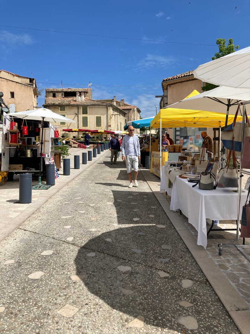 MARCHE DE CADENET