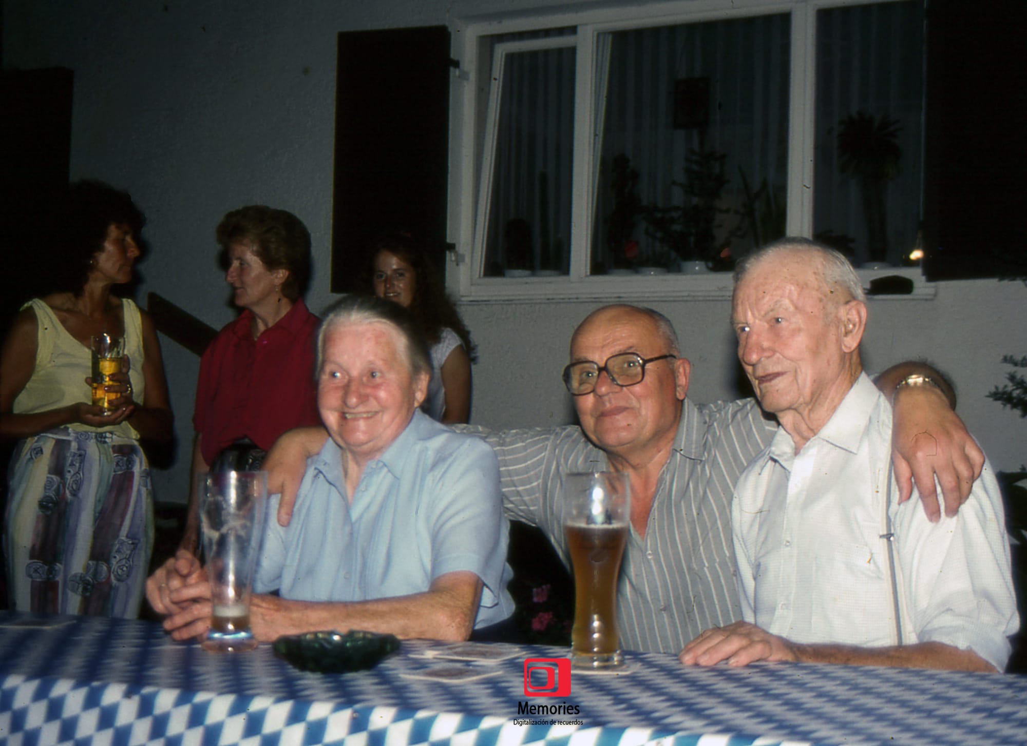 Digitalizacion de negrativo fotograficos de 35mm - 110mm - formato medio