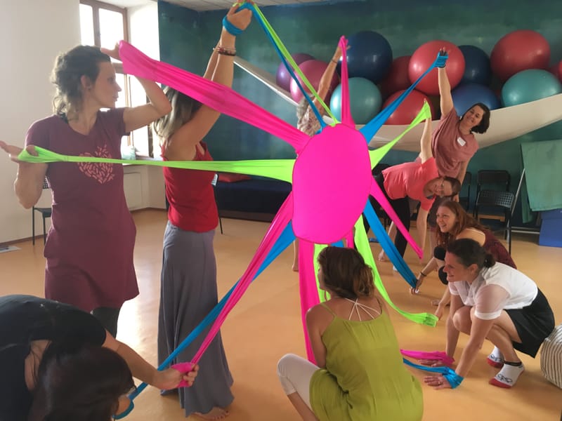 Tanečno-pohybová terapia a terapeutický tanec s ľuďmi s demenciou