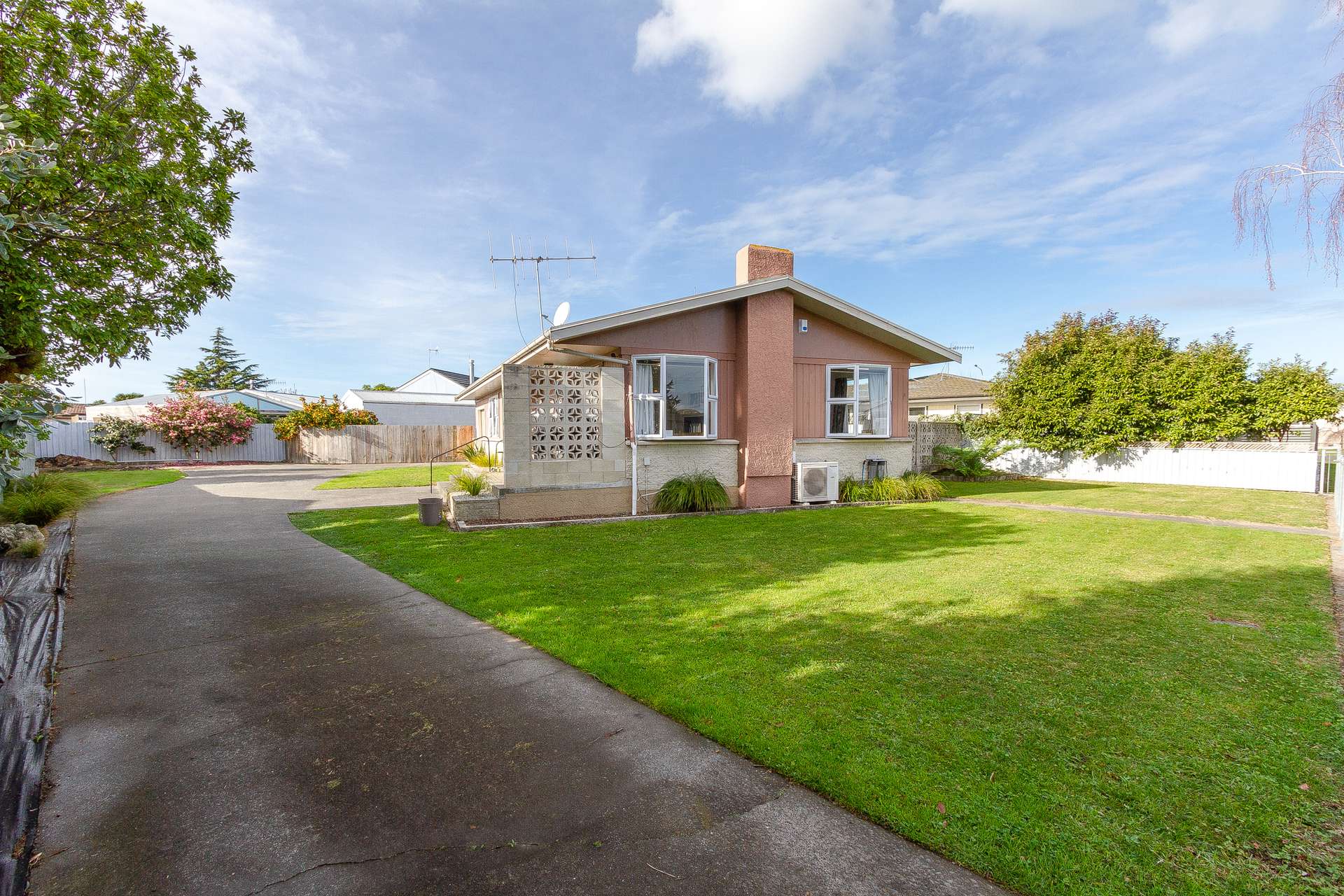 Modernised 3 Bedroom in Tamatea